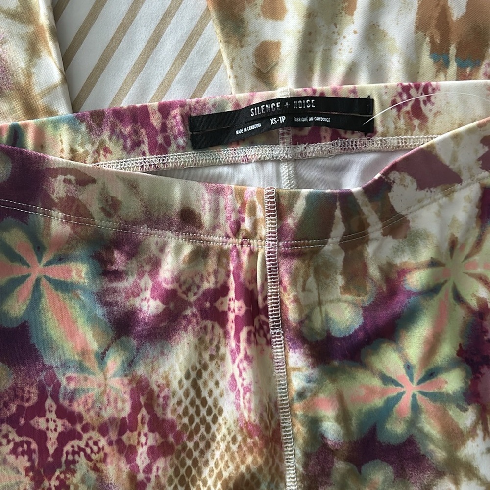 SILENCE + NOISE TINA CROPPED FLARE PANTS SIZE XS NWOT - Picture 5 of 6